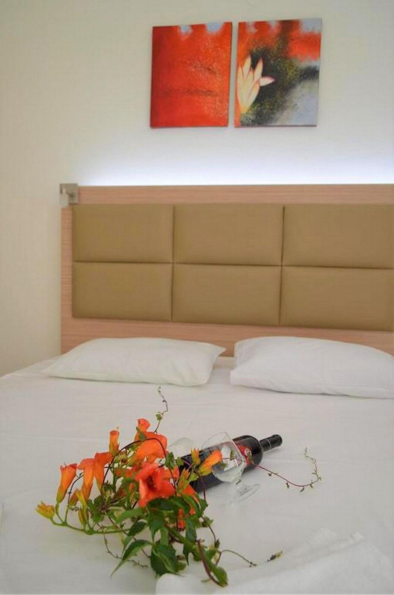 Sun Boutique Hotel (Adults Only) Amoudara  Экстерьер фото